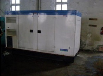 平坝康明斯150kw大型柴油二手发电机组